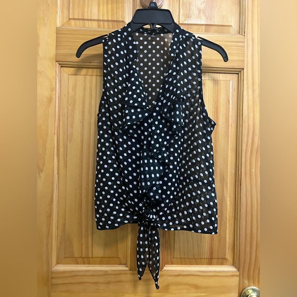 Heartsoul size medium tie front button down sheer tank